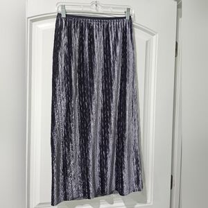 Anthropologie Black and Gray Pleated Bubble Skirt